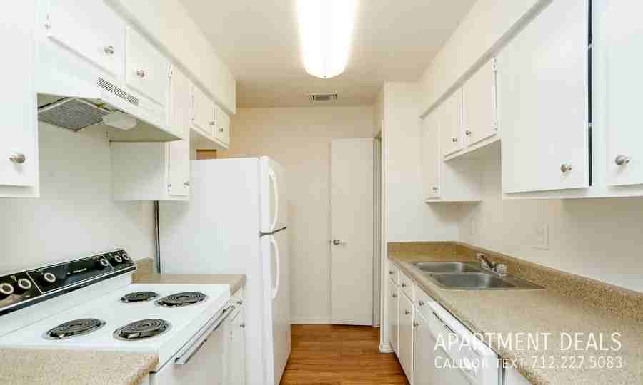 561 Normandy St, Houston, TX 77015, USA