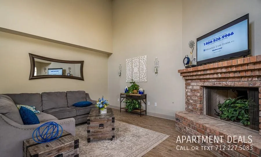 Normandy St #2980, Houston, TX 77015, USA
