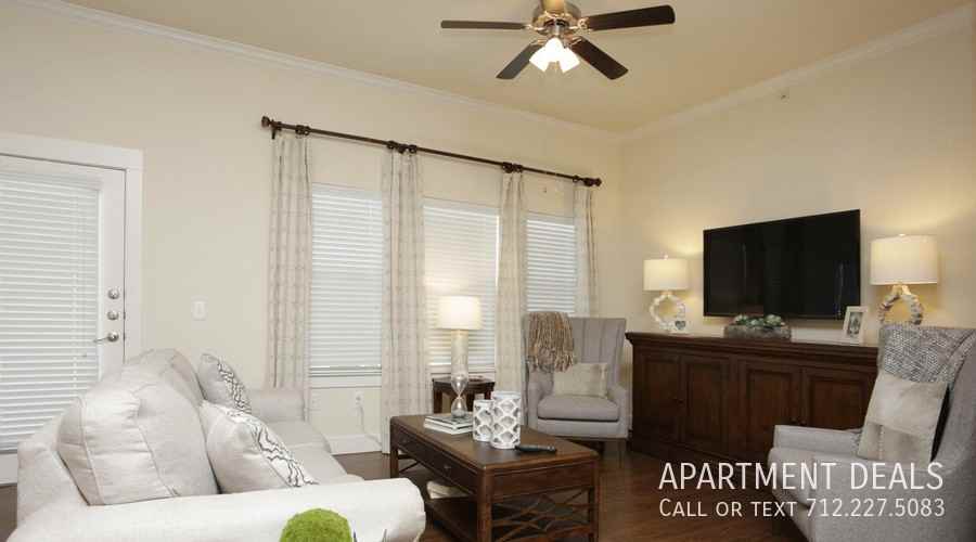 8306 Queenston Blvd, Houston, TX 77095, USA