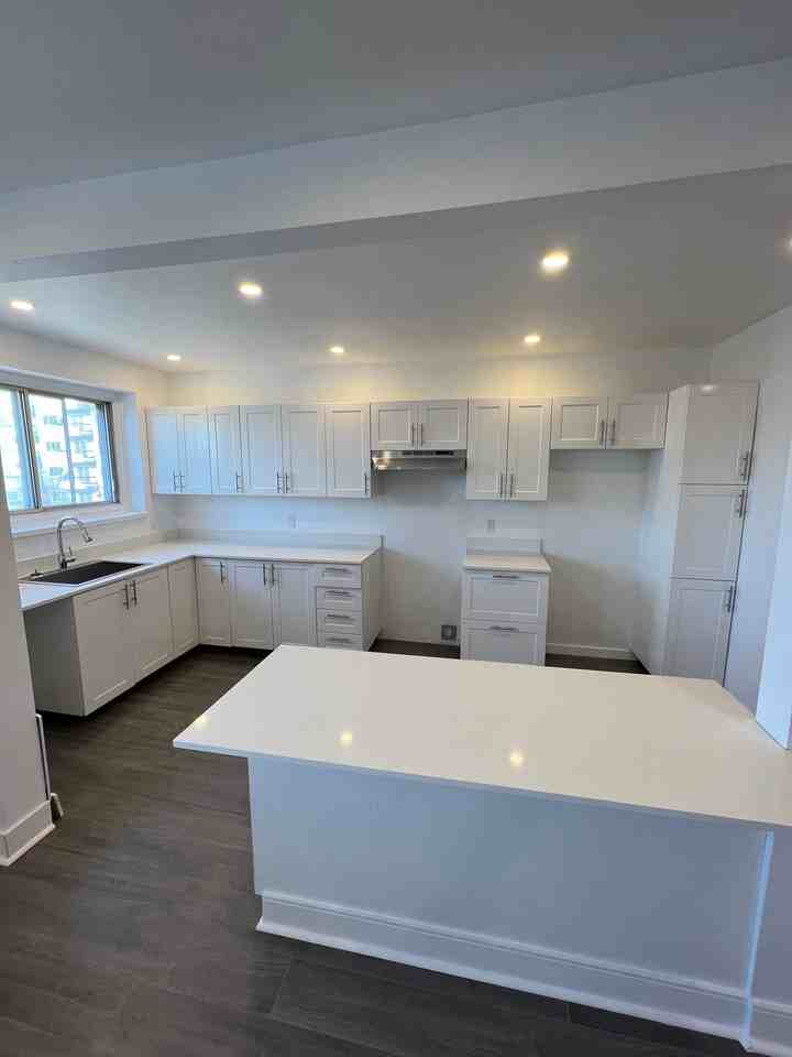 6860 Av Fielding, Montréal, QC H4V 1P2, Canada