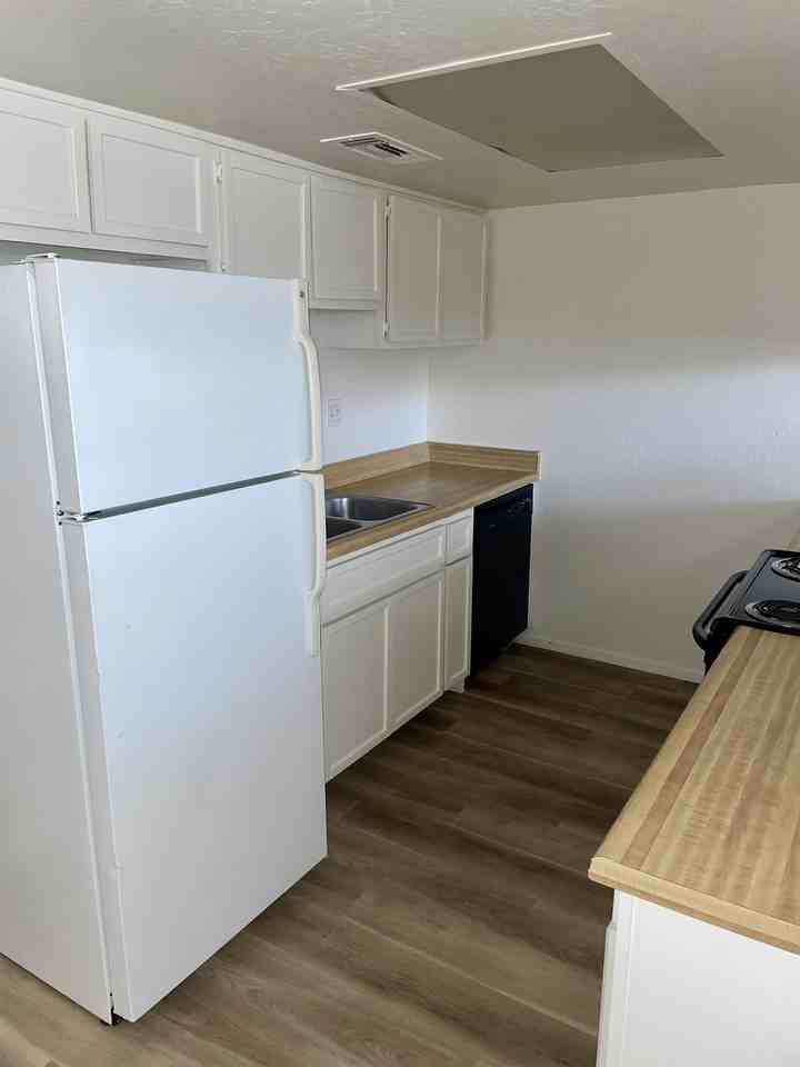 Sweetwater Hills Apartments