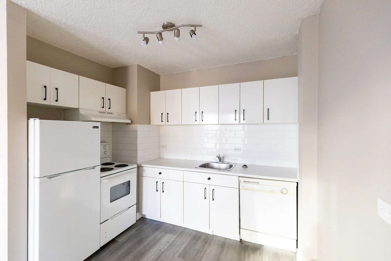 West Pine Apartments