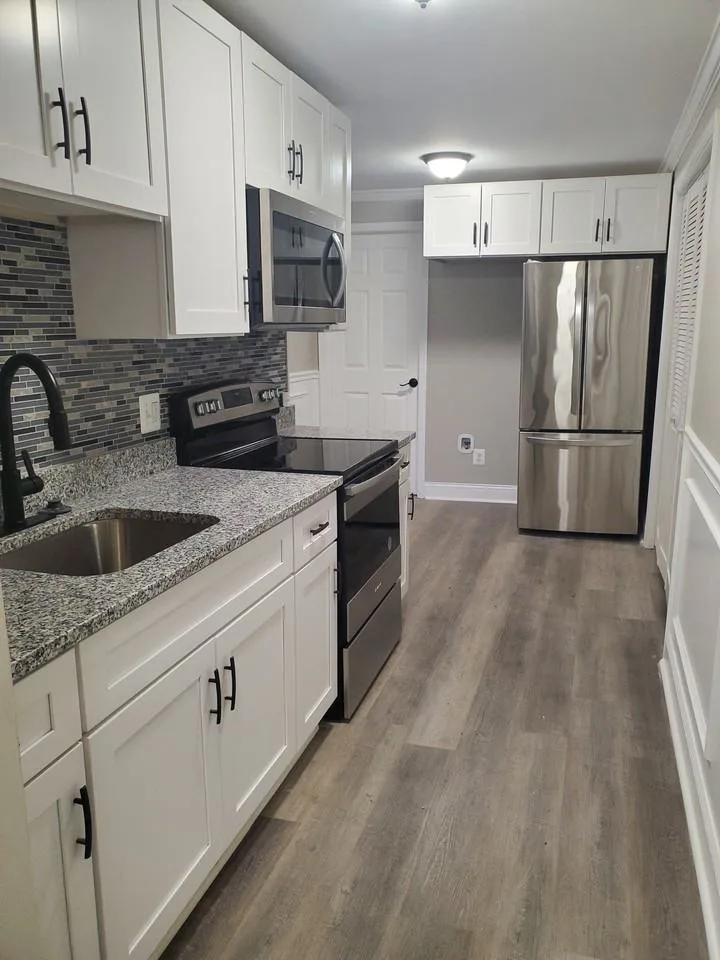 17 W Talbott Street
