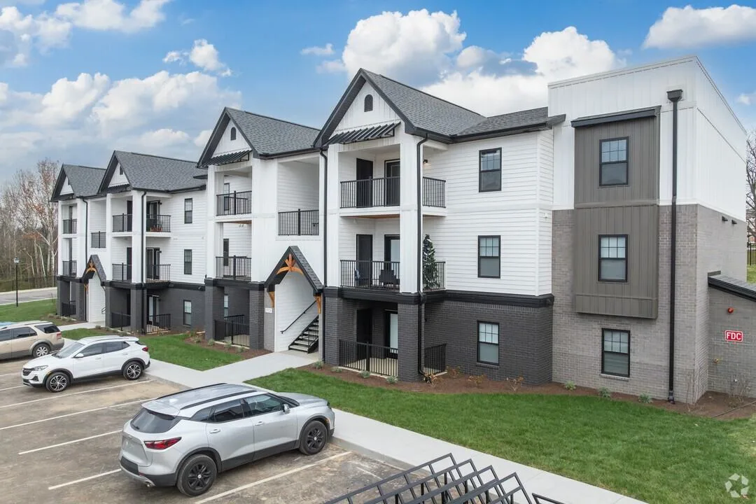 9922 Moore Hill Pl, Louisville, KY 40229, USA