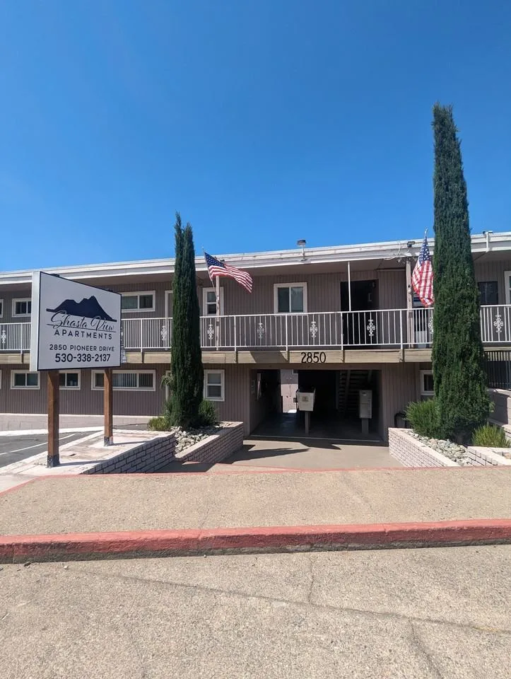 Shasta View Apartments