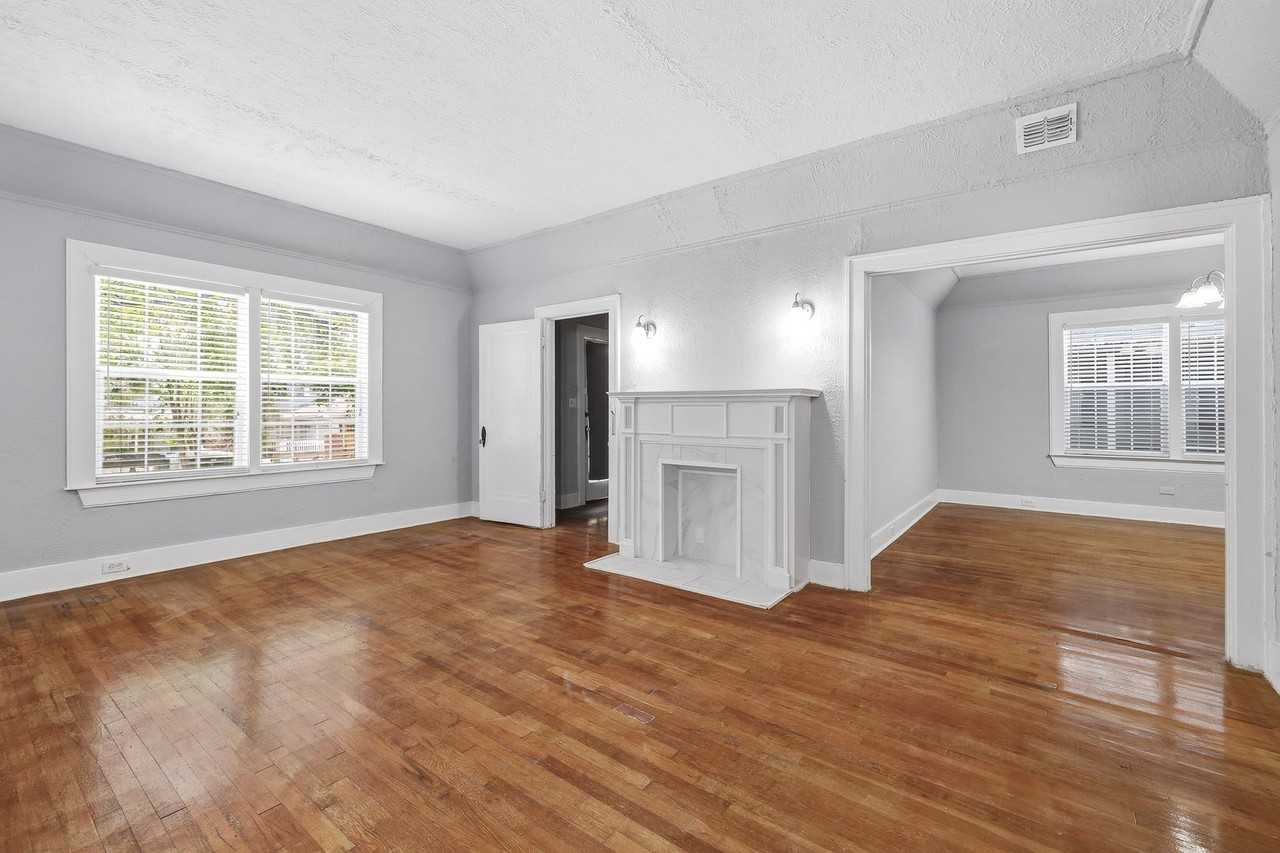 527 Fulton Avenue