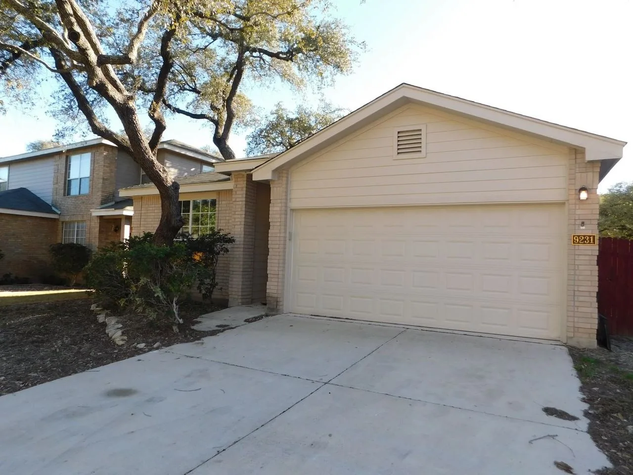 9231 Foxgrove Way, San Antonio, TX 78251, USA