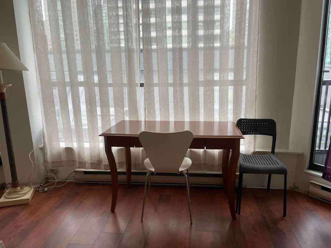 1270 Robson St, Vancouver, BC