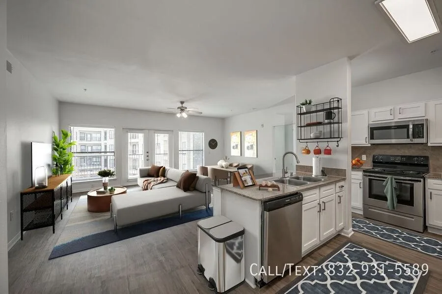 99 N Delano St, Houston, TX 77003, USA