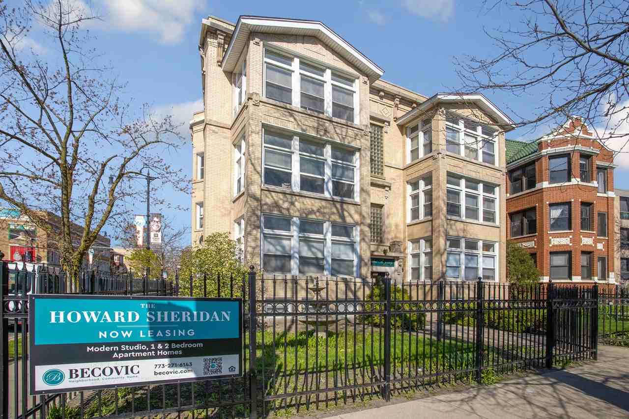 7600 N Sheridan Road