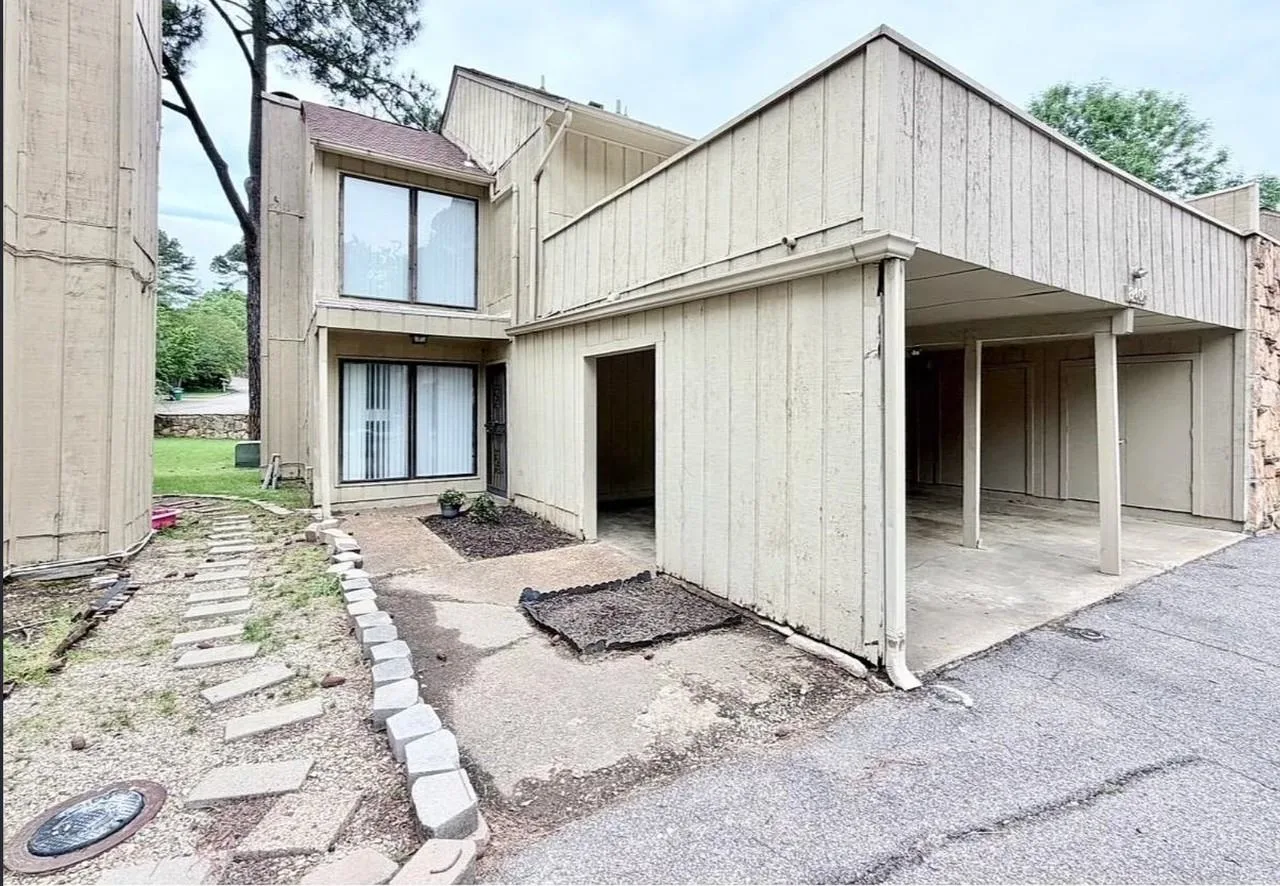8406 Rockcreek Pkwy, Memphis, TN 38016, USA