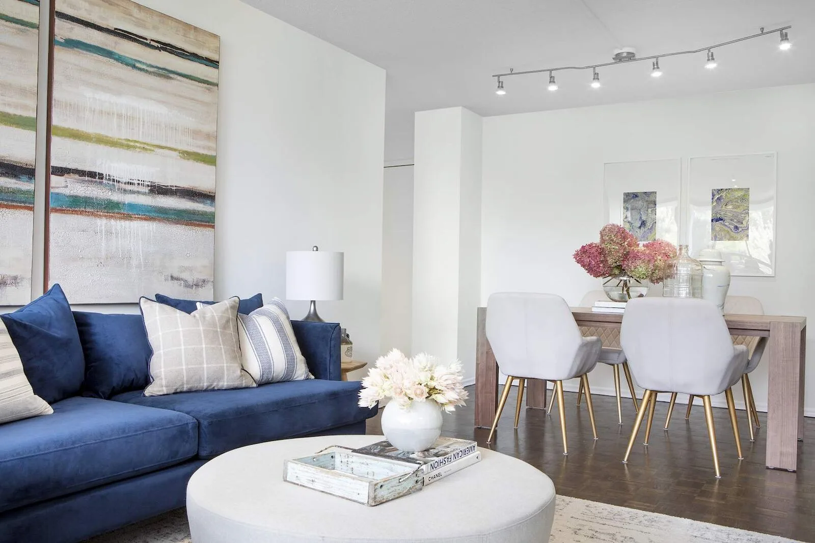 Urban comfort meets natural beauty. Welcome to Graydon Hall.