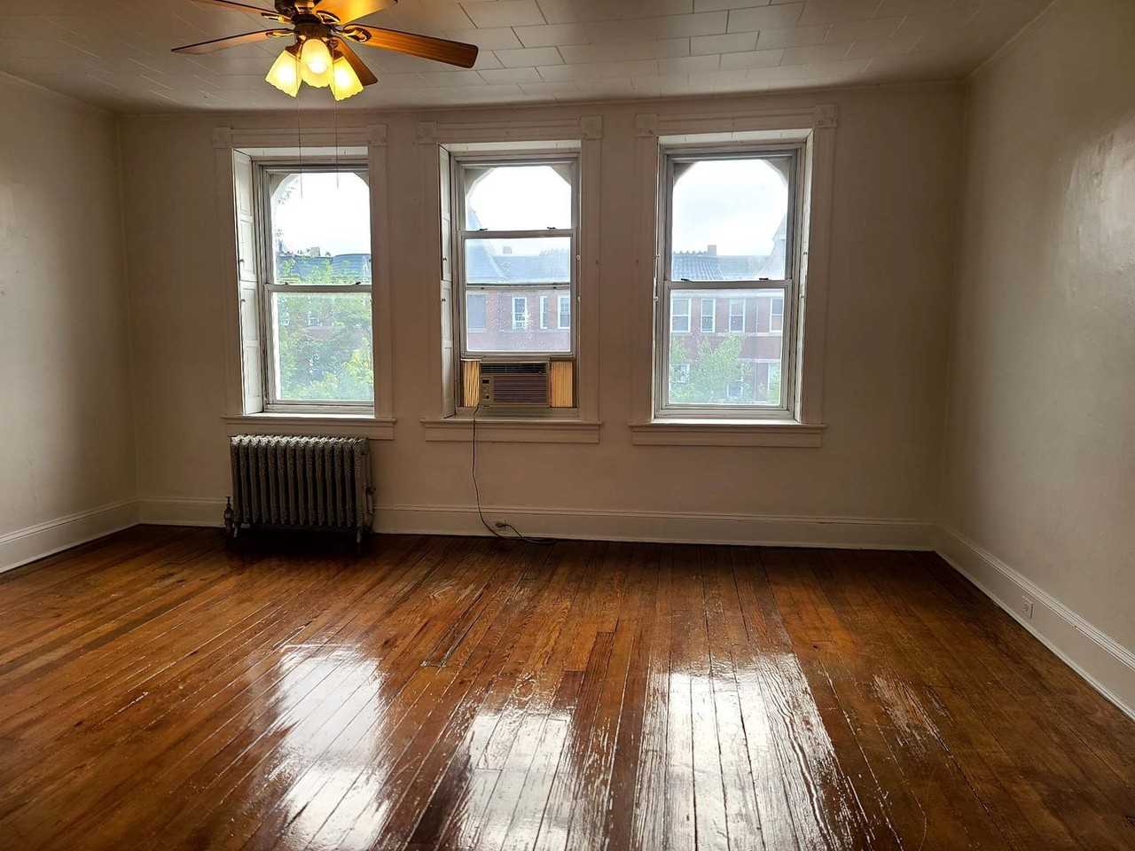 2806 St. Paul St.