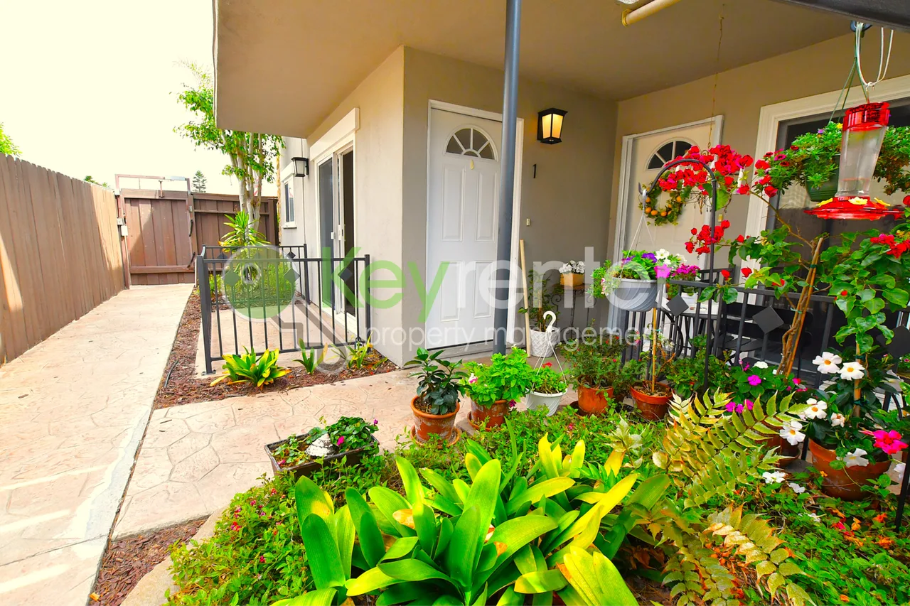 911 Missouri St, San Diego, CA 92109, USA