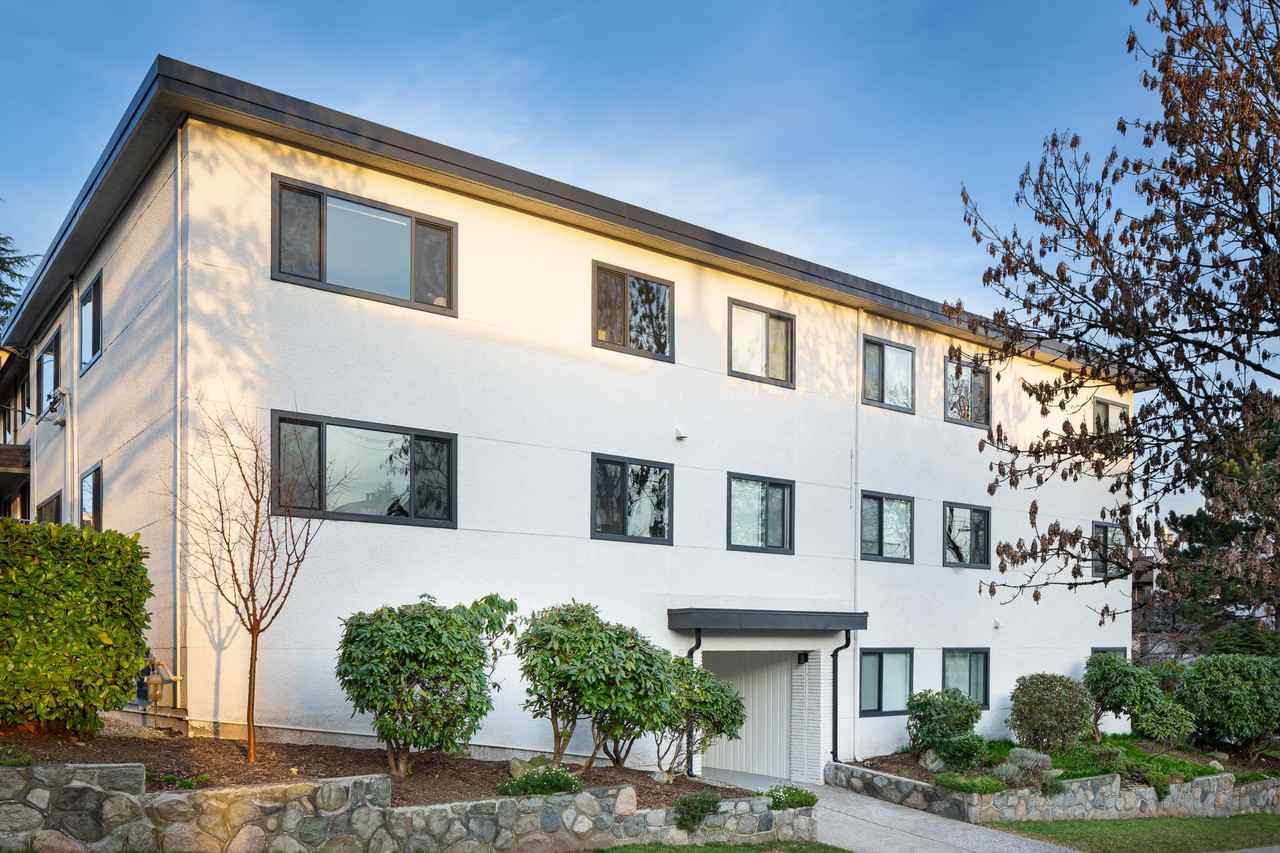 Maple Crest Apartments