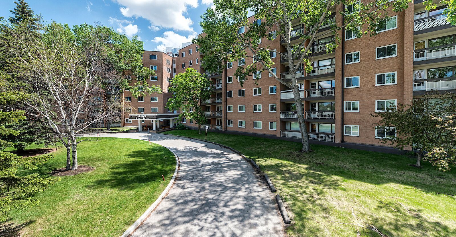 Spacious 1 and 2 Bedroom Suites with Large Balcony. Pet-Friendly Building.