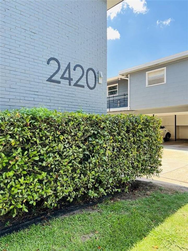 2420 McDuffie