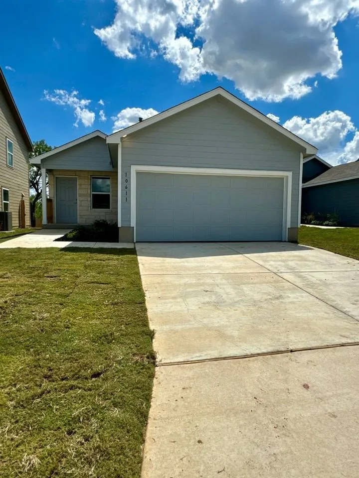 10611 Vesta Curv, San Antonio, TX 78224, USA