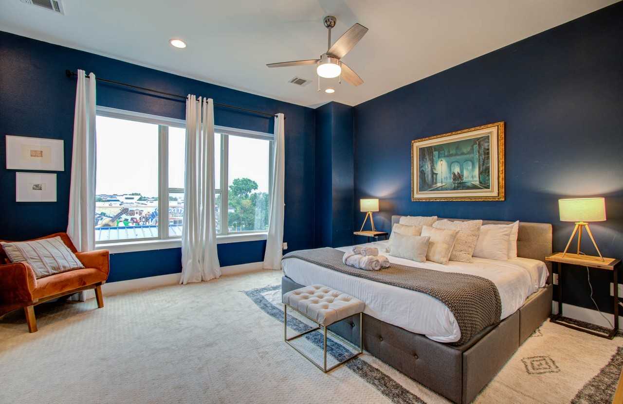 2018 Crockett St, Houston, TX 77007, USA