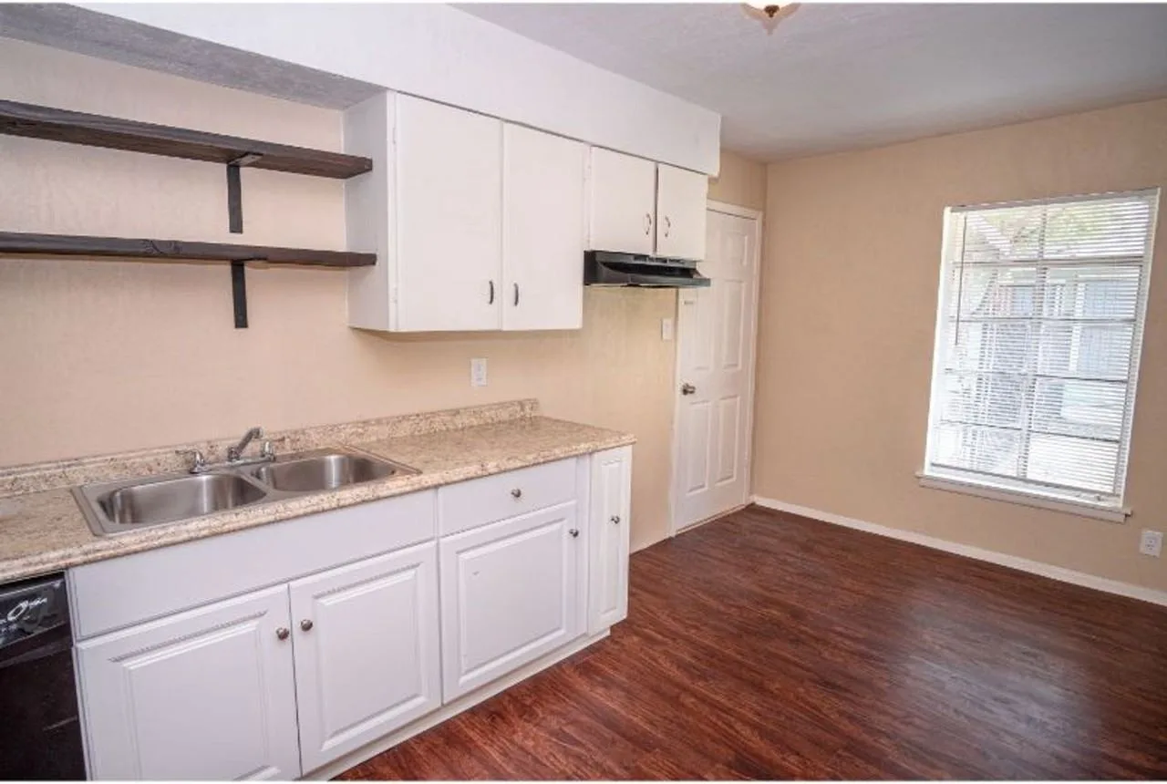 406 Como St, San Antonio, TX 78220, USA