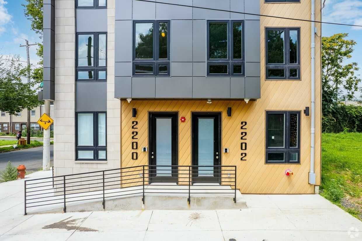 2200 North 11th Street, Unit 3D
