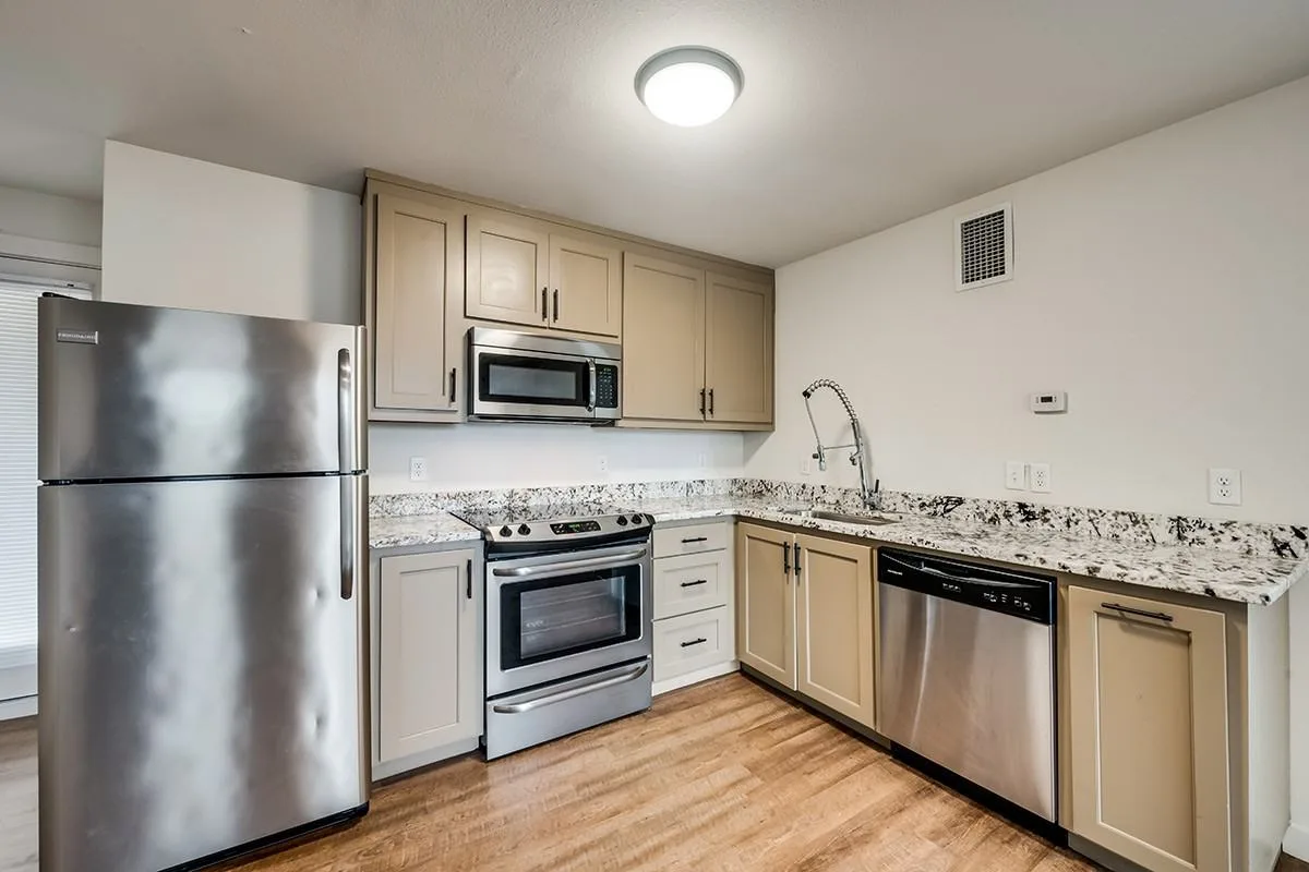 San Jacinto Apartments
