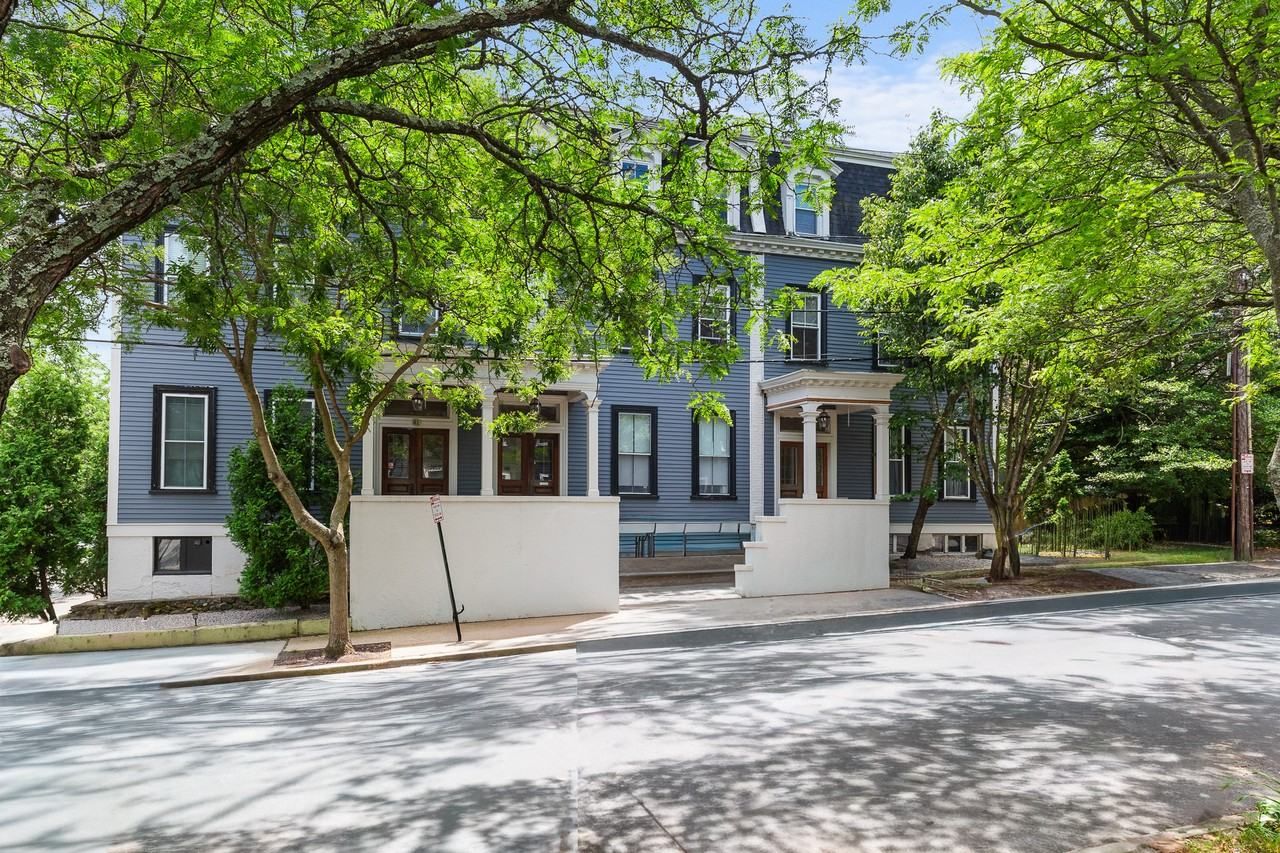 79 Lloyd Avenue