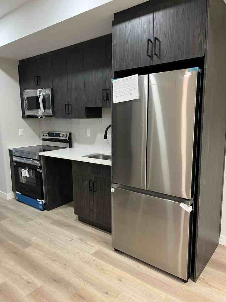 345 Springfield Rd, Winnipeg, MB R2G 0R8, CAN