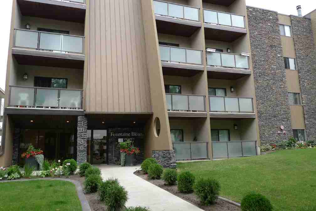 Fountaine Bleue Apartments