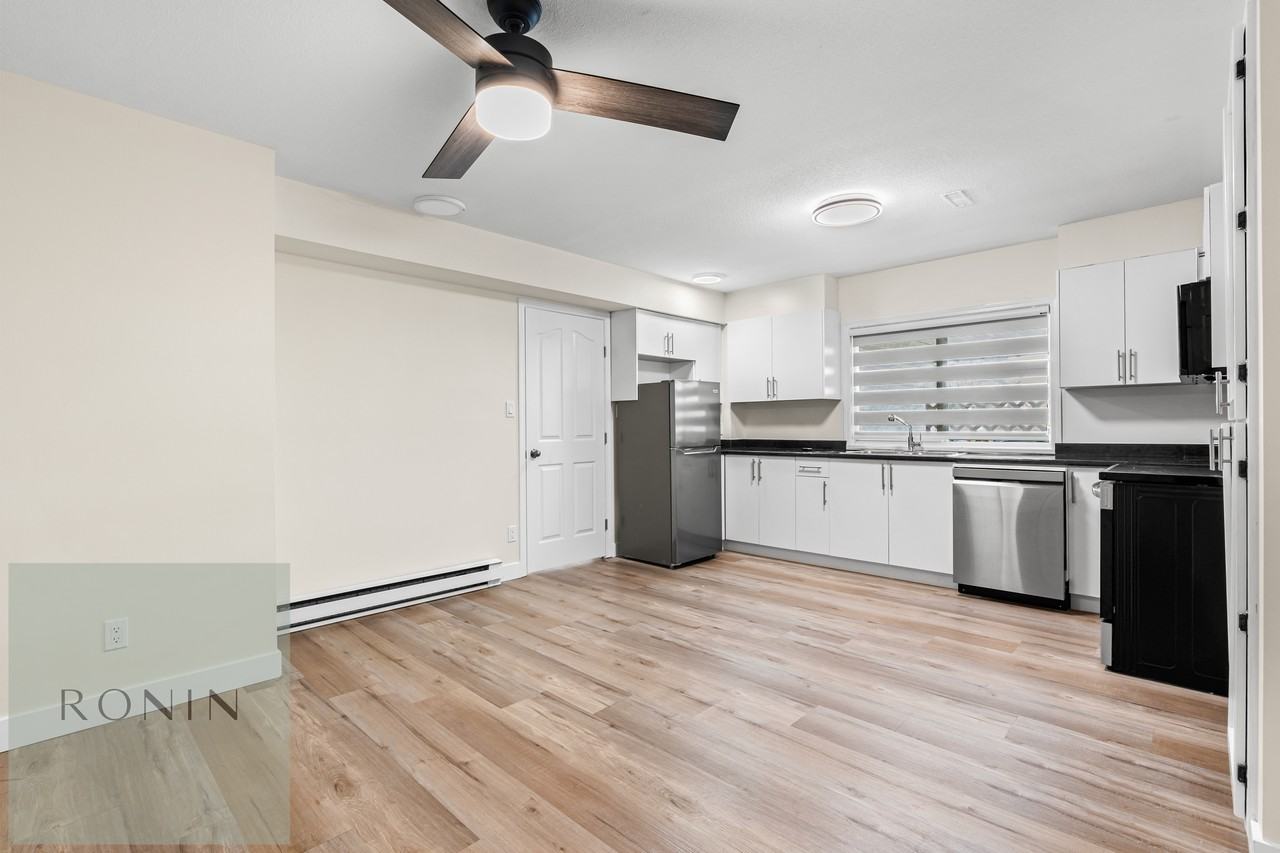 18311 56A Avenue, Surrey, BC V3S 6G2, CAN