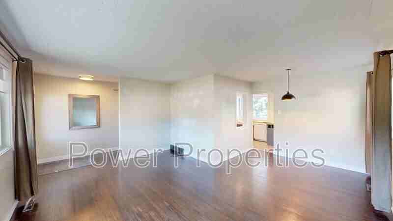 4111 Charleswood Dr Nw, Calgary, AB T2L 2E1, CAN