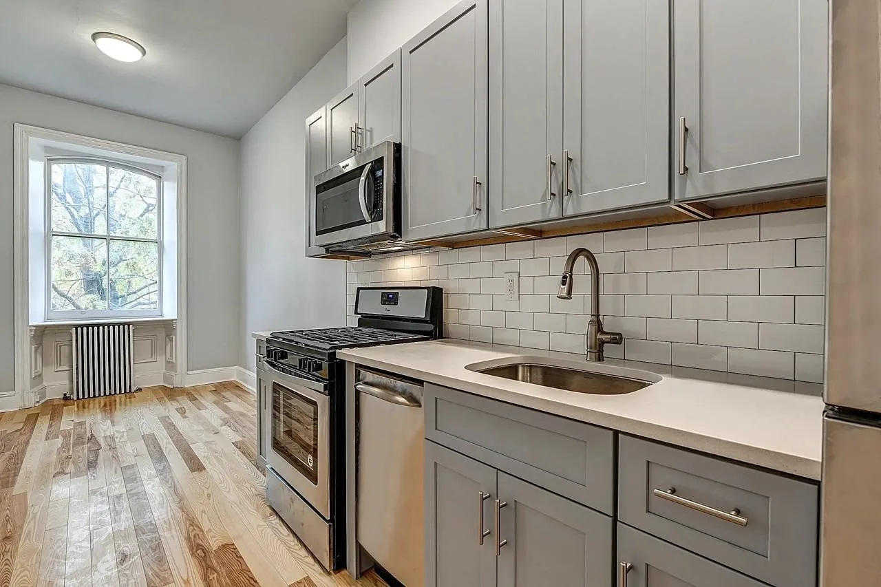 Spruce Street Apartments