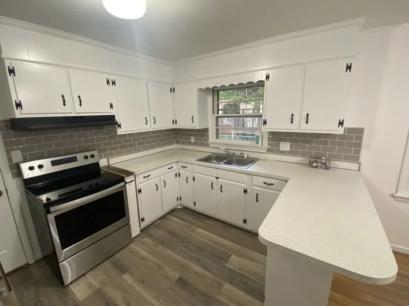 298 Eastwood Dr, Newport News, VA 23602, USA