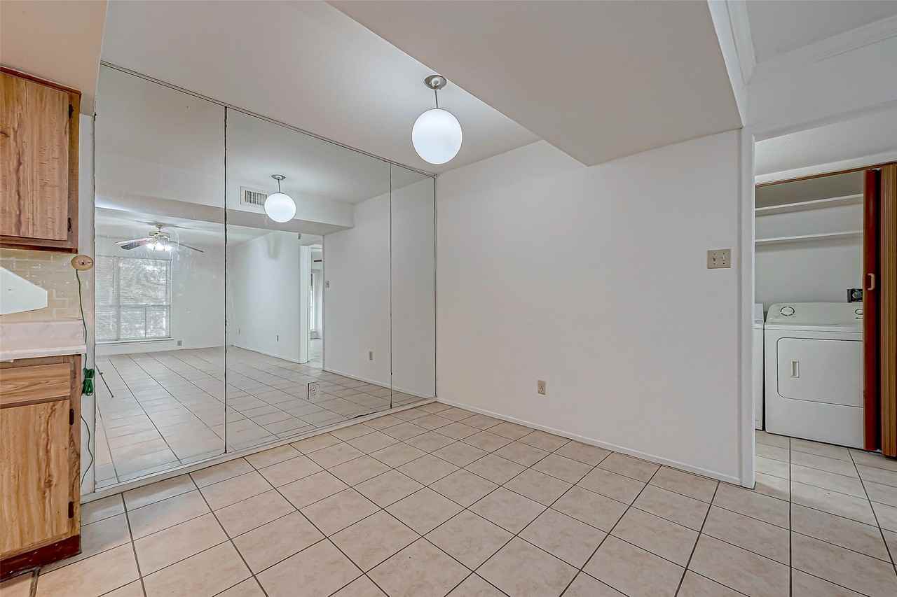 8201 Richmond Ave Apt 58, Houston, TX 77063, USA