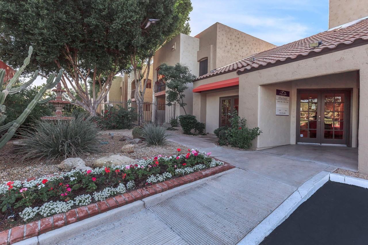 Paradise Foothills Apartment Homes