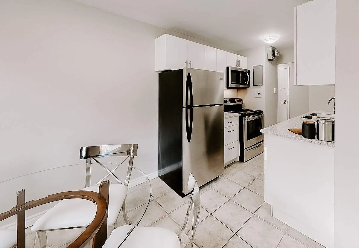 Huge 1 & 2 Bedroom Suites - Newly Renovated Kitchens & Baths - A Must See!