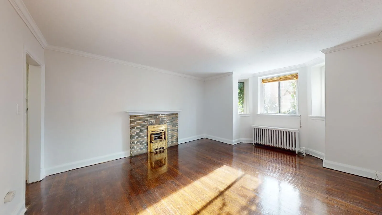 320 Lonsdale Road