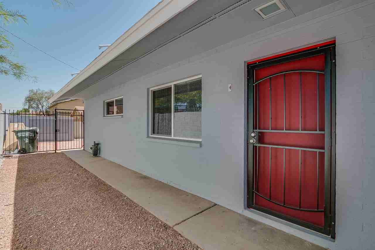 801 E Puget Ave