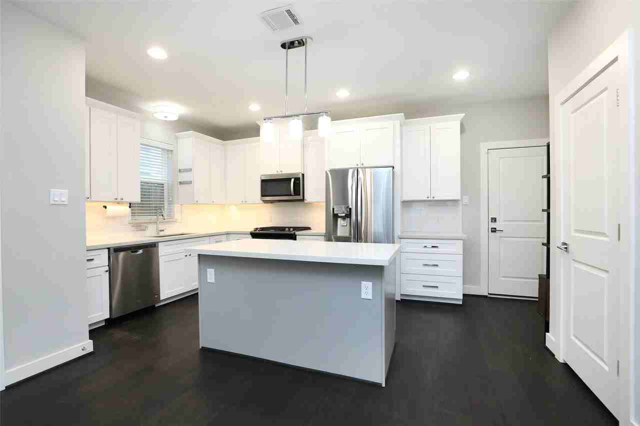 105 E 44th St, Houston, TX 77018, USA