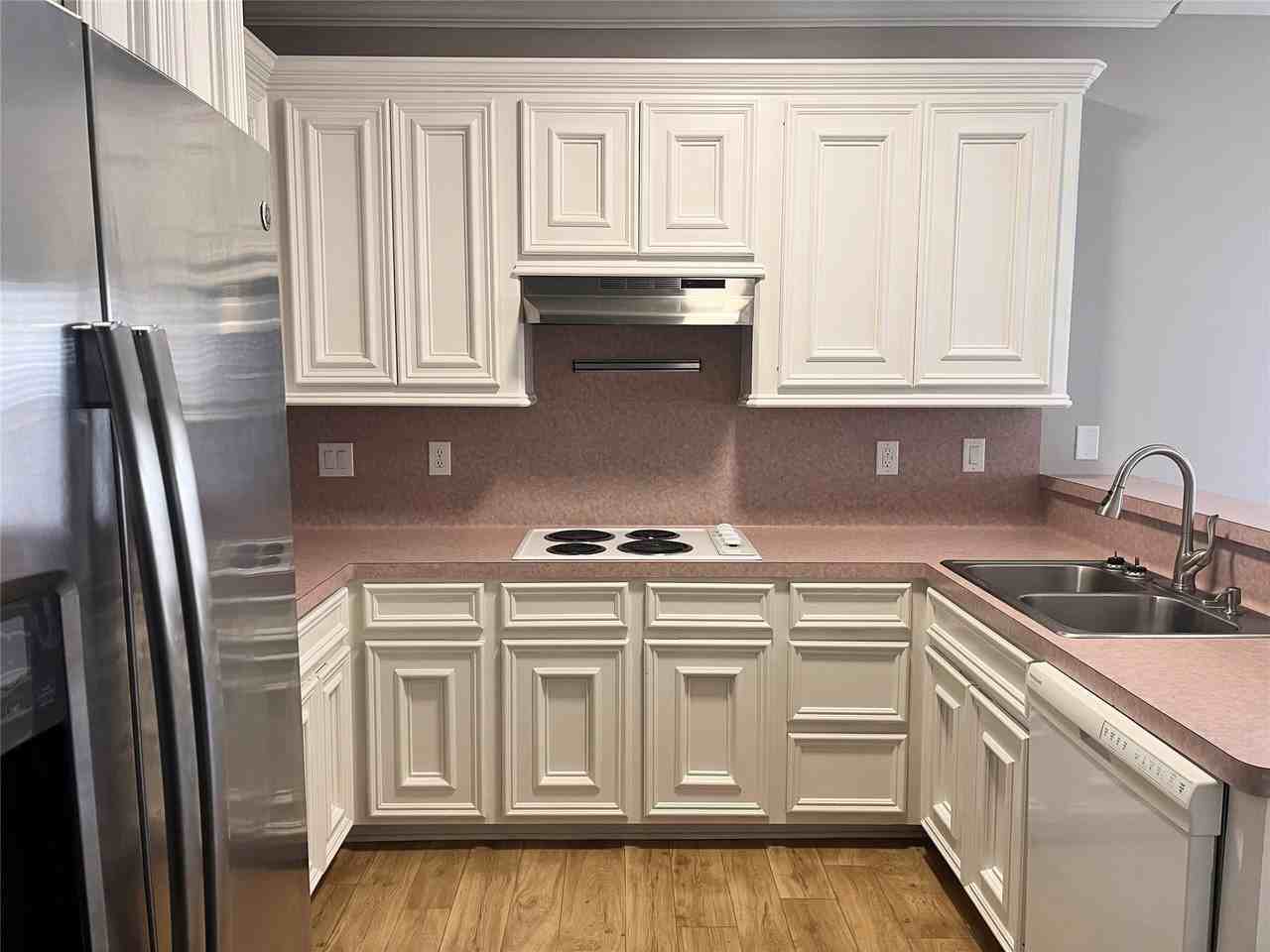 13910A E Cypress Forest Dr, Houston, TX 77070, USA