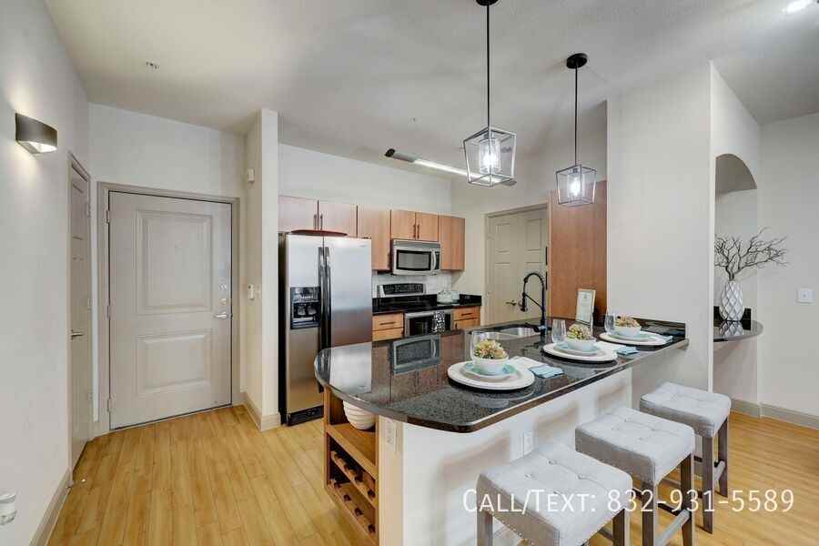 2691 Westerland Dr, Houston, TX 77063, USA
