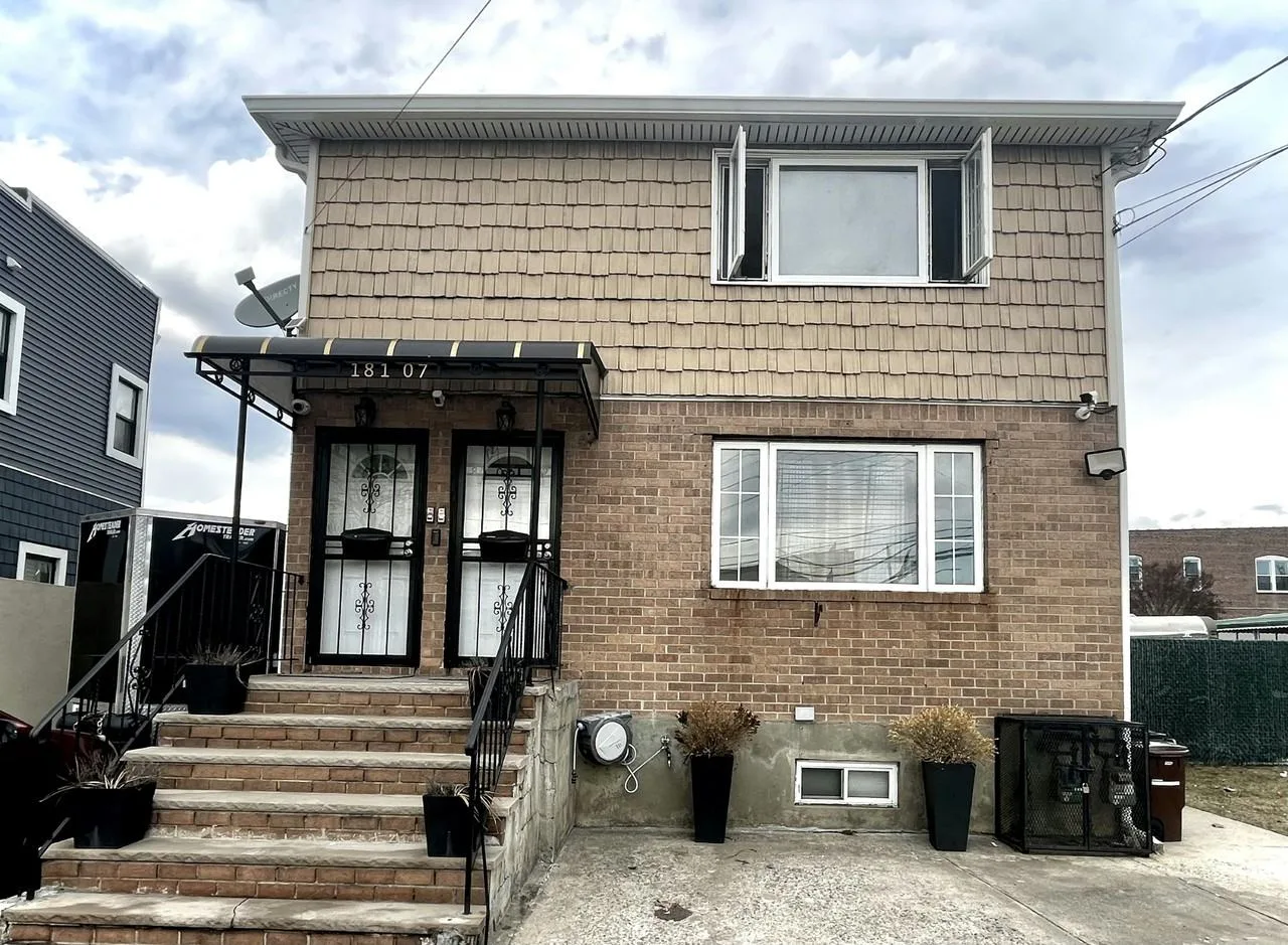 18107 147th Ave, Springfield Gardens, NY 11413, USA
