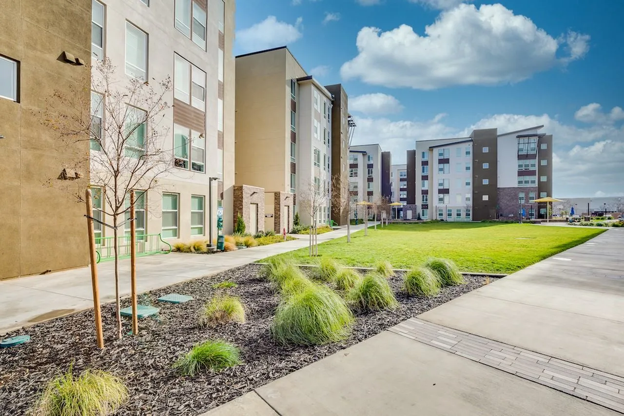 The Crossings Student Apartments