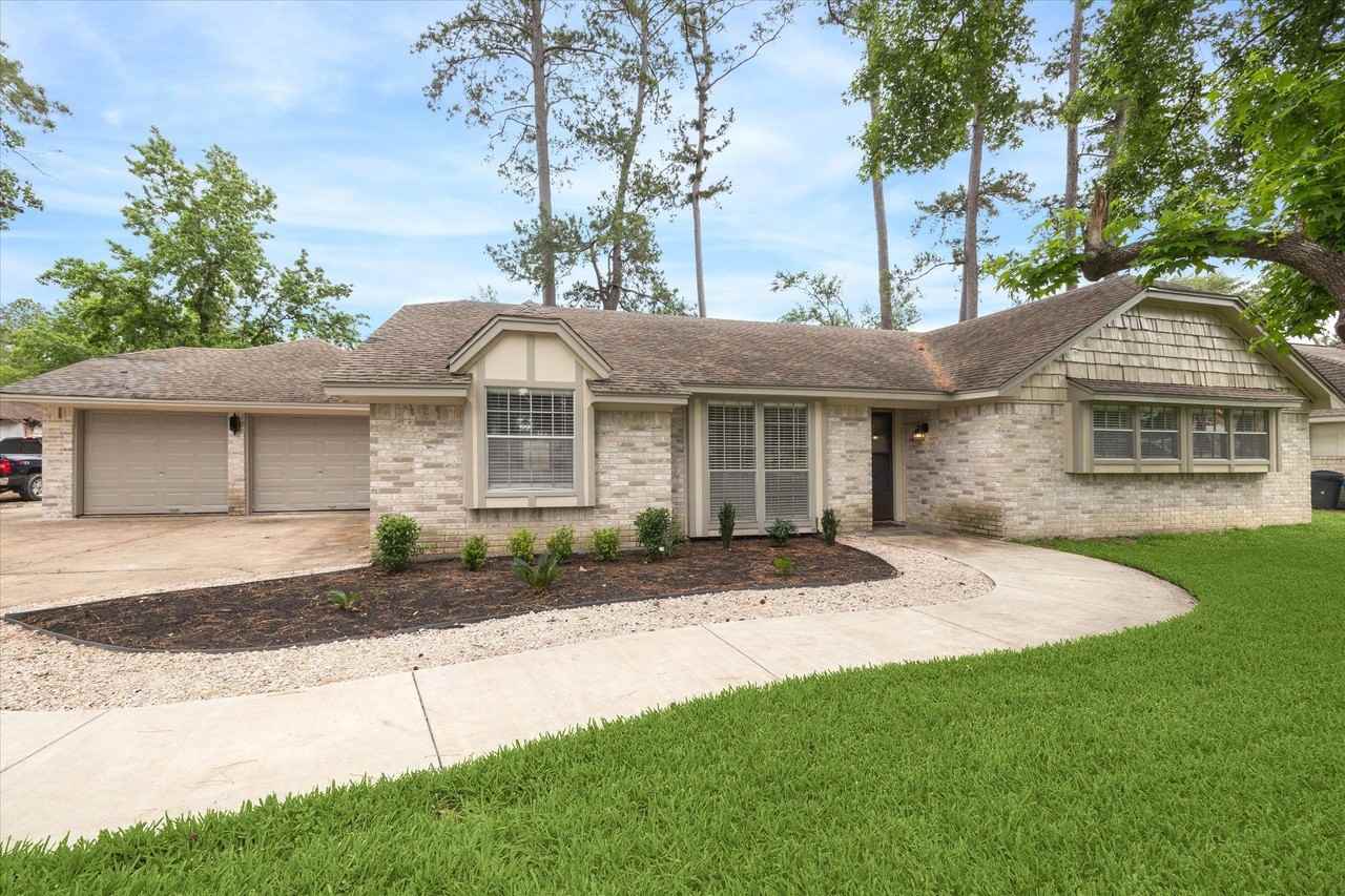 13910 E Cypress Forest Dr, Houston, TX 77070, USA
