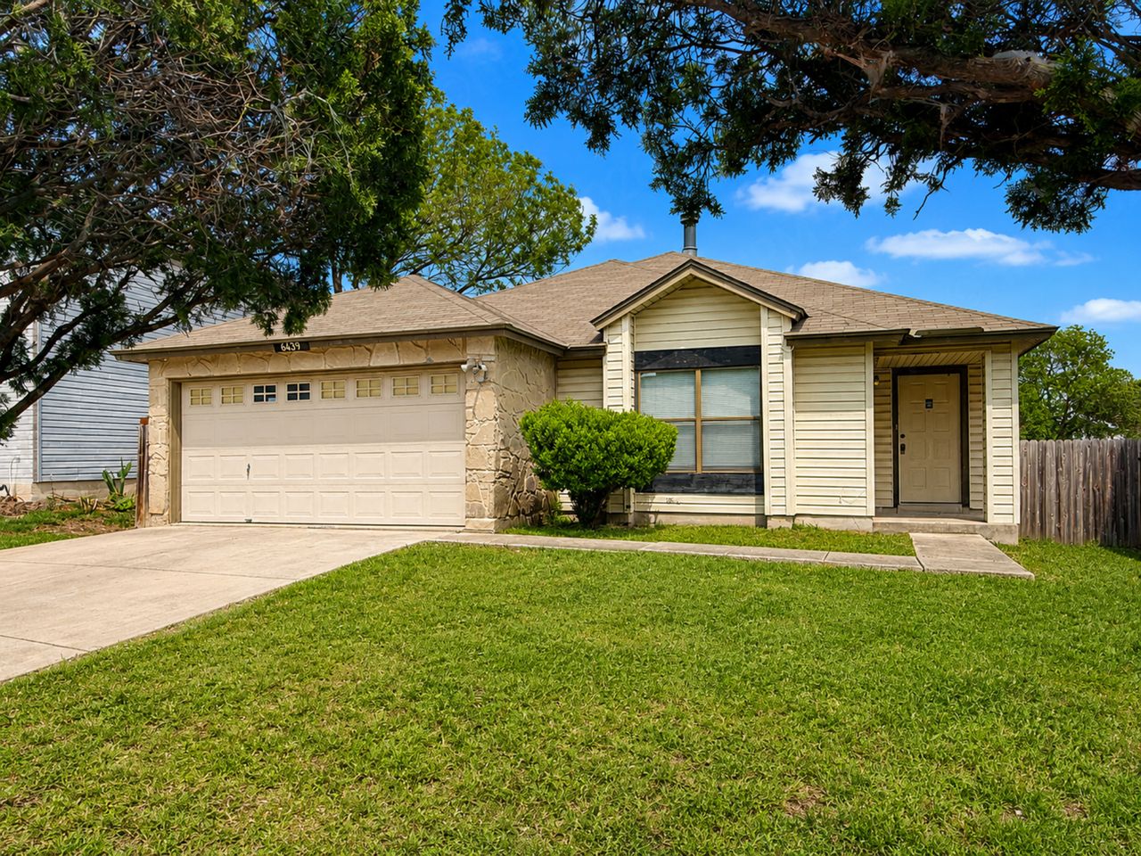 6439 Beech Trail Dr, Converse, TX 78109, USA