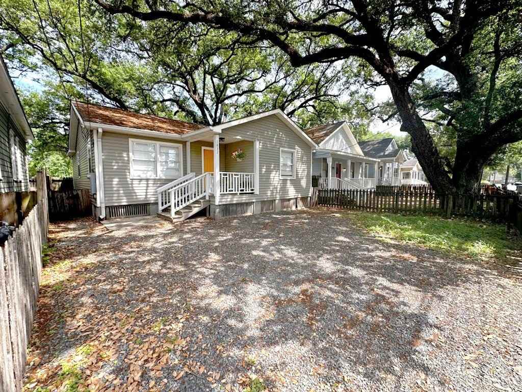 1832 Tabor St, Houston, TX 77009, USA