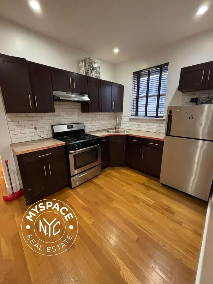 355 E 48th St, Brooklyn, NY 11203, USA