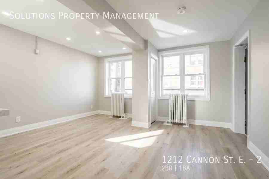 1212 Cannon St E, Hamilton, ON L8H 1T9, CAN