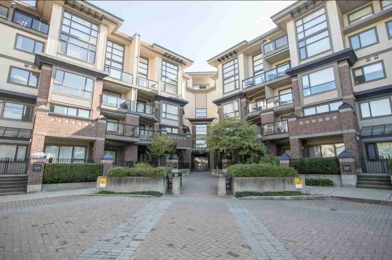 10838 City Parkway, Surrey, BC V3T 0C2, CAN