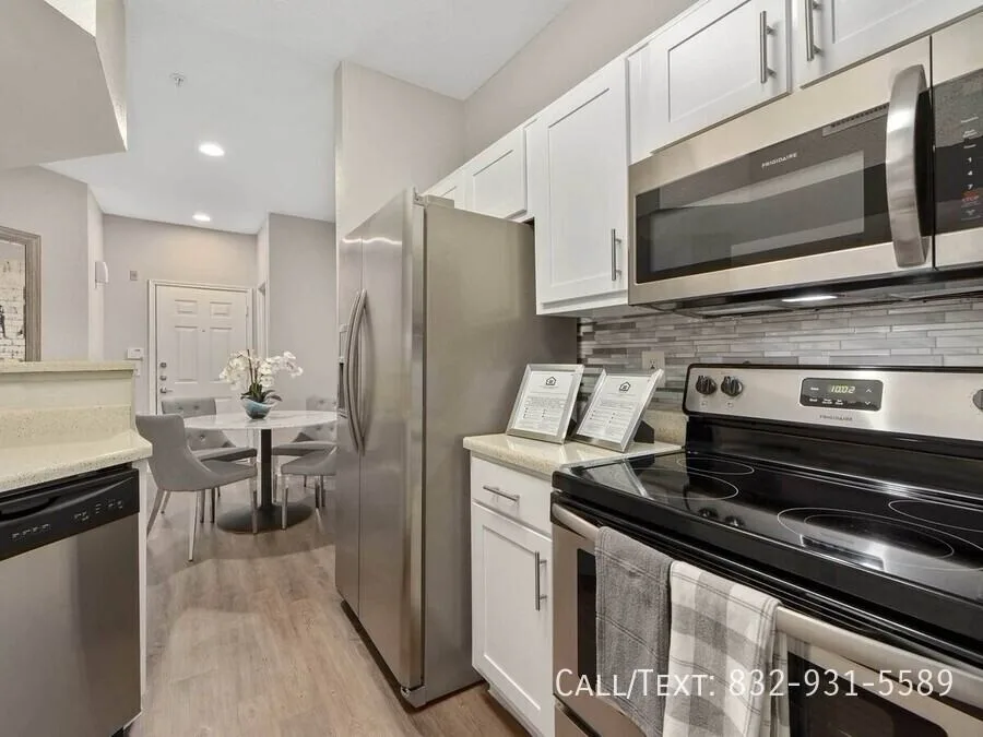 773 Holmes Rd, Houston, TX 77045, USA